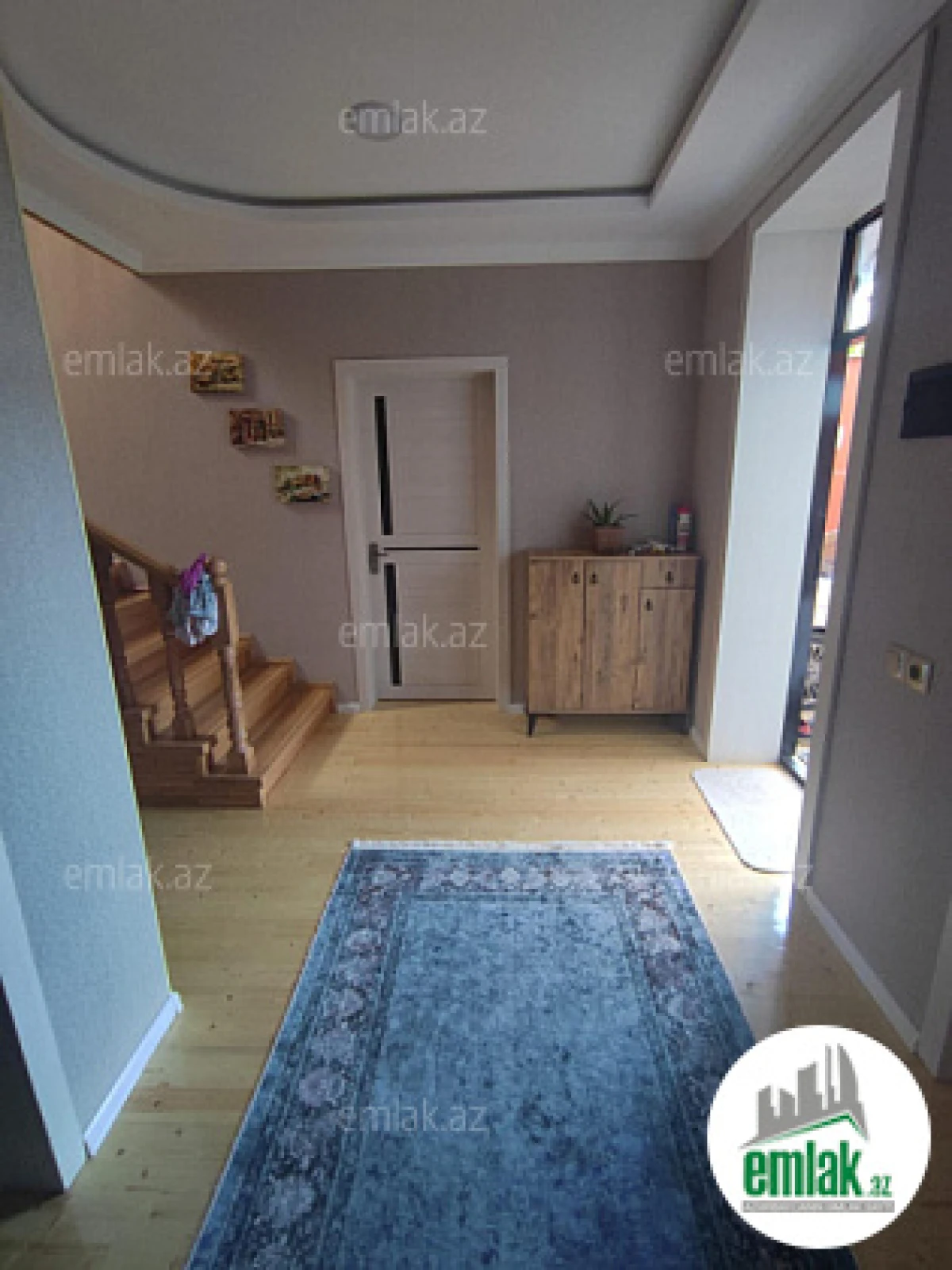 Satılır 5 otaqlı həyət evi 190 m²