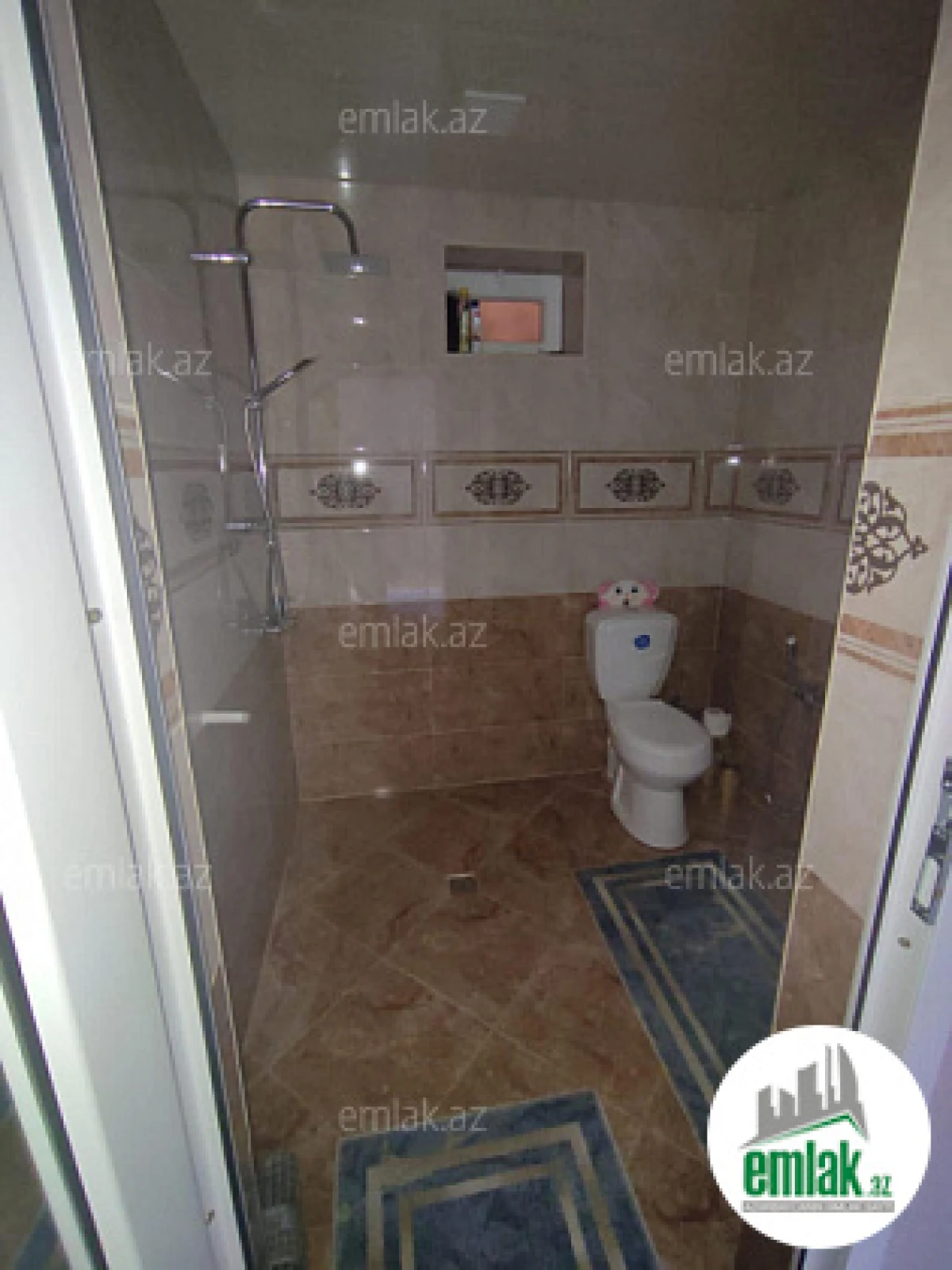 Satılır 5 otaqlı həyət evi 190 m²