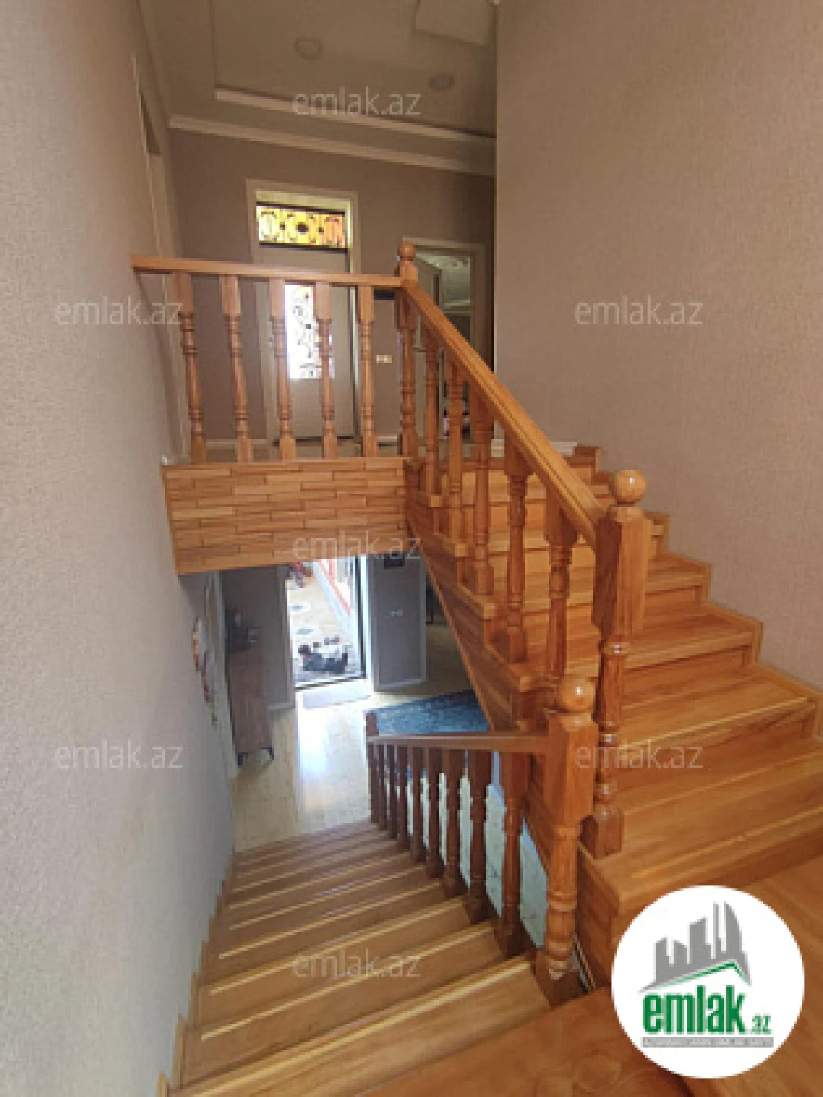 Satılır 5 otaqlı həyət evi 190 m²