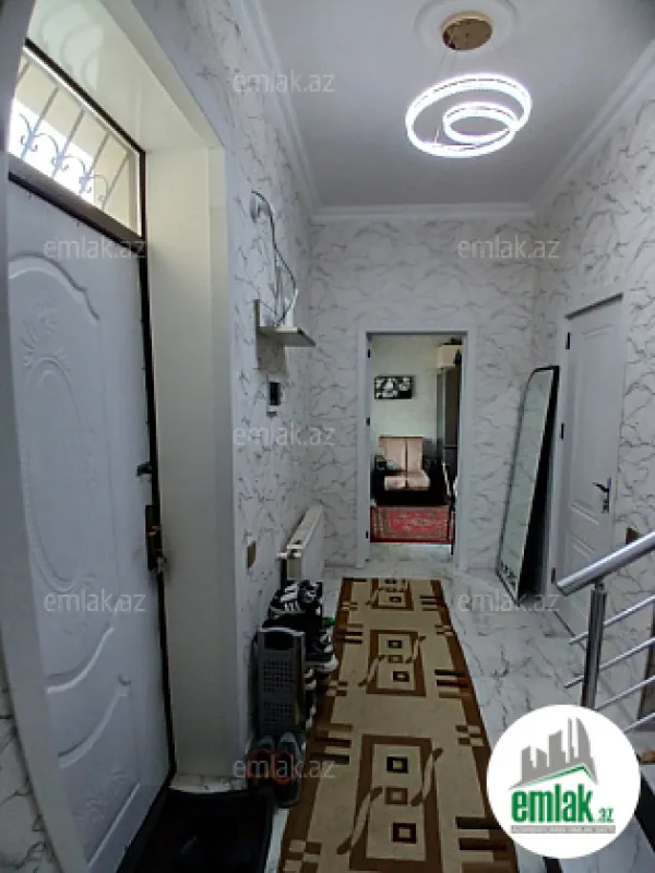 Satılır 4 otaqlı həyət evi 100 m²