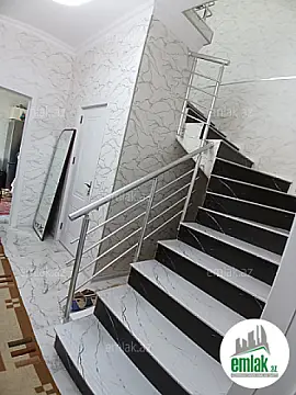 Satılır 4 otaqlı həyət evi 100 m²