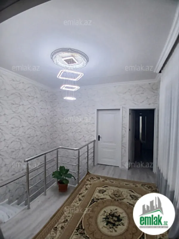 Satılır 4 otaqlı həyət evi 100 m²