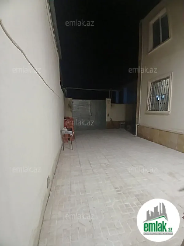 Satılır 4 otaqlı həyət evi 100 m²