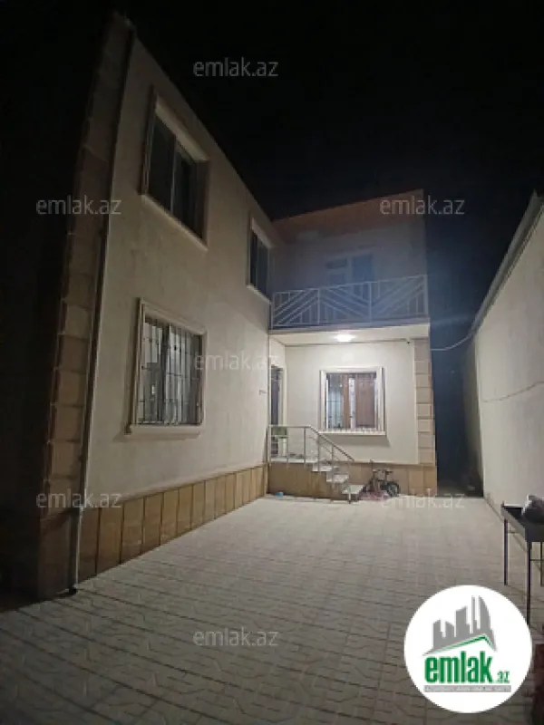 Satılır 4 otaqlı həyət evi 100 m²
