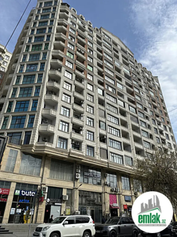 Satılır 3 otaqlı yeni tikili 115 m²