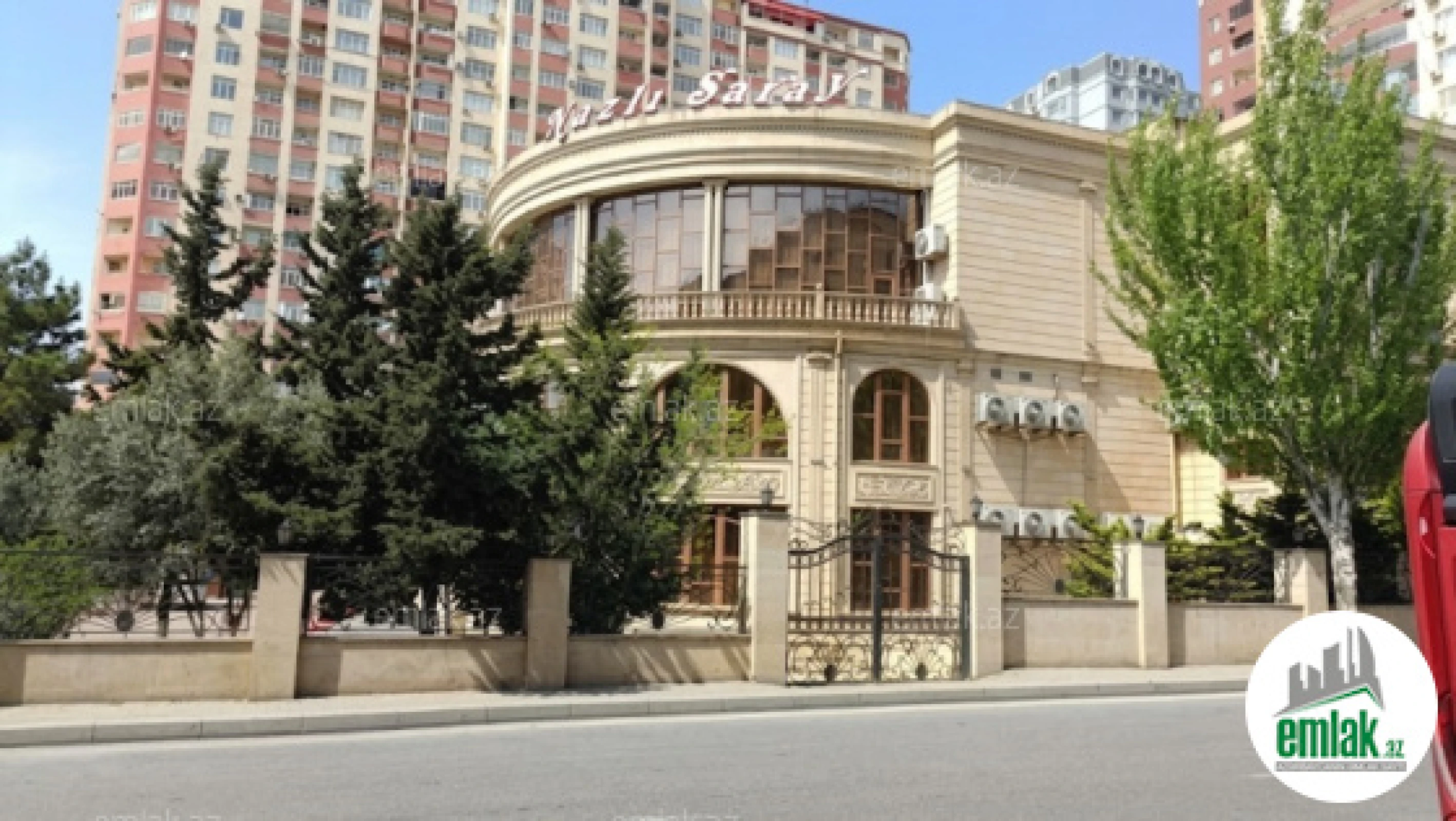 Satılır 5 otaqlı köhnə tikili 120 m²