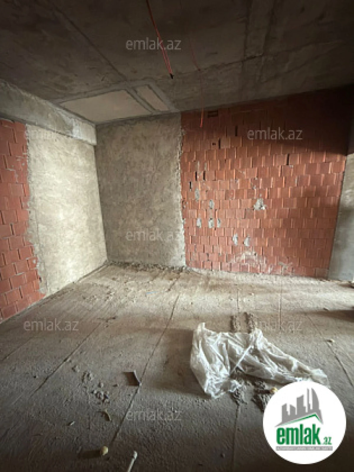 Satılır 2 otaqlı yeni tikili 80 m²