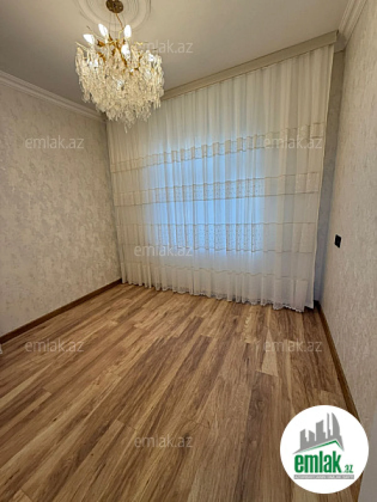 Satılır 3 otaqlı köhnə tikili 70 m²
