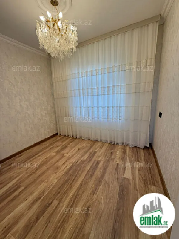 Satılır 3 otaqlı köhnə tikili 70 m²