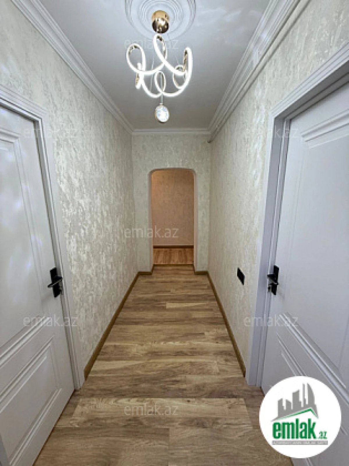 Satılır 3 otaqlı köhnə tikili 70 m²