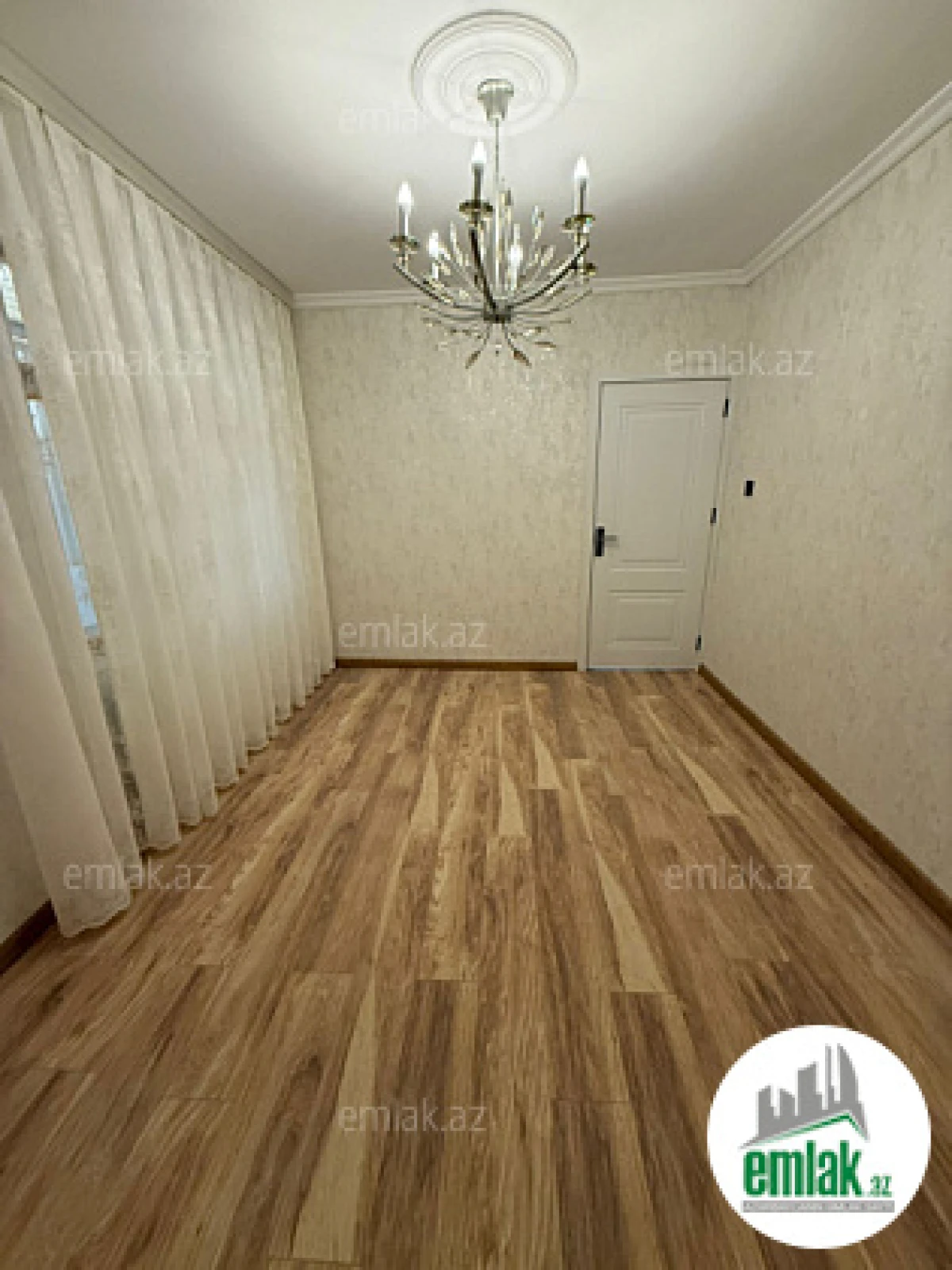 Satılır 3 otaqlı köhnə tikili 70 m²