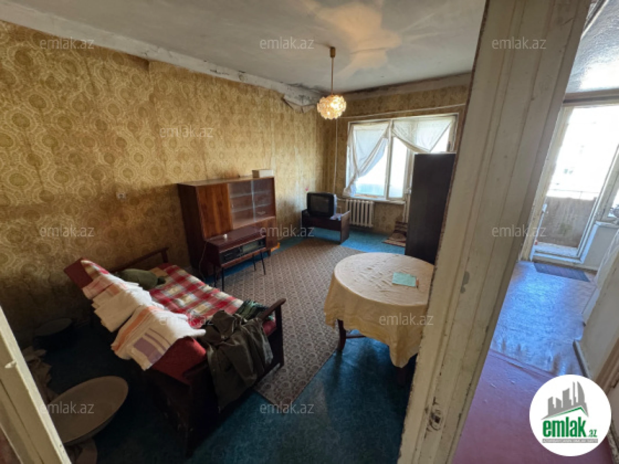 Satılır 2 otaqlı köhnə tikili 70 m²