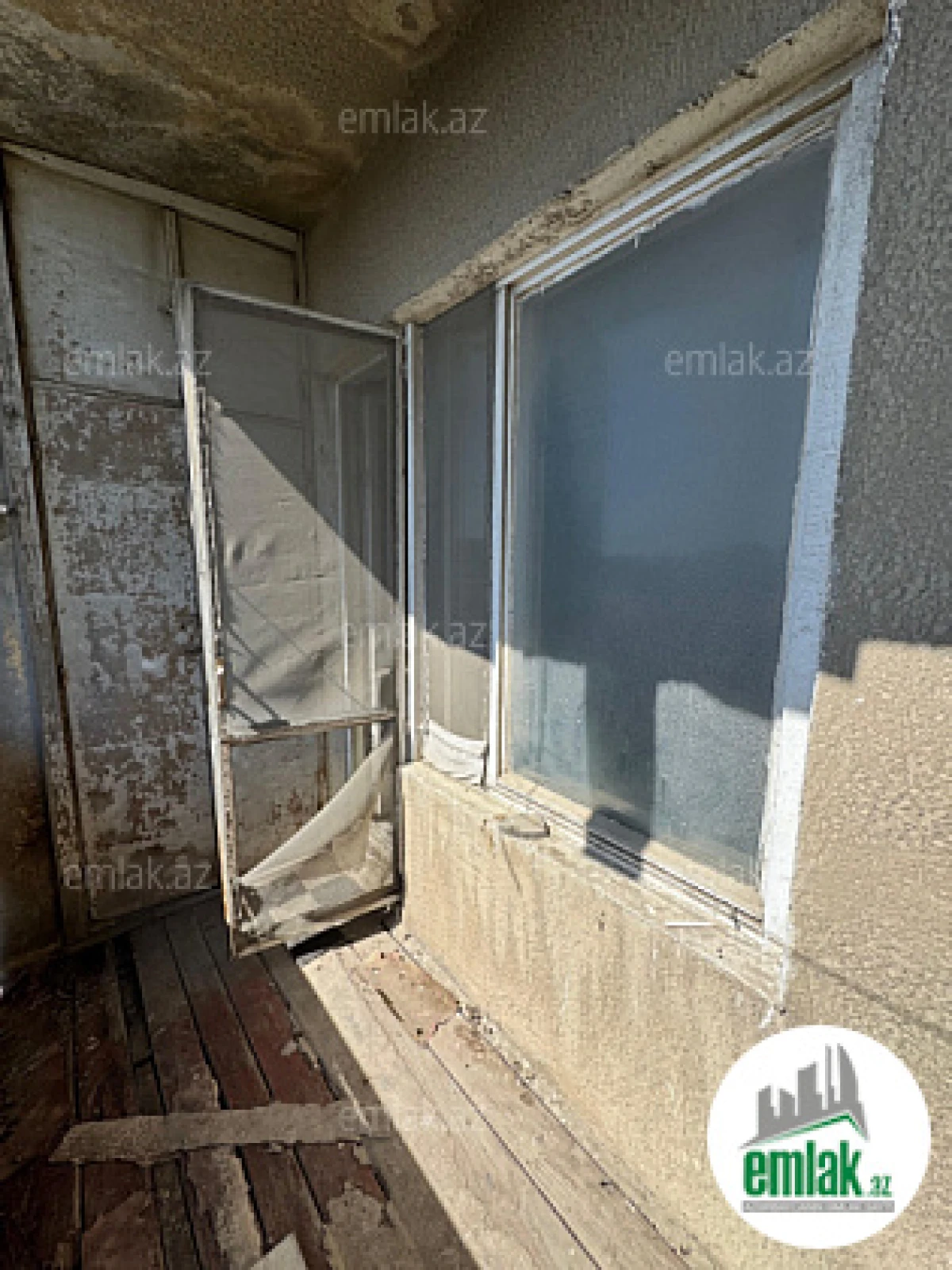 Satılır 2 otaqlı köhnə tikili 70 m²