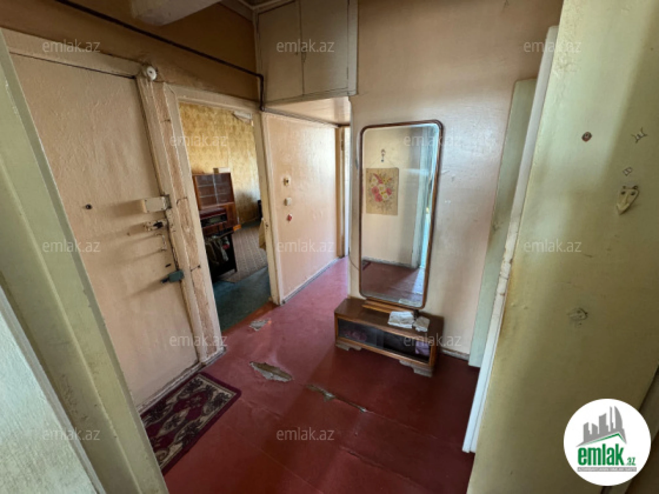 Satılır 2 otaqlı köhnə tikili 70 m²