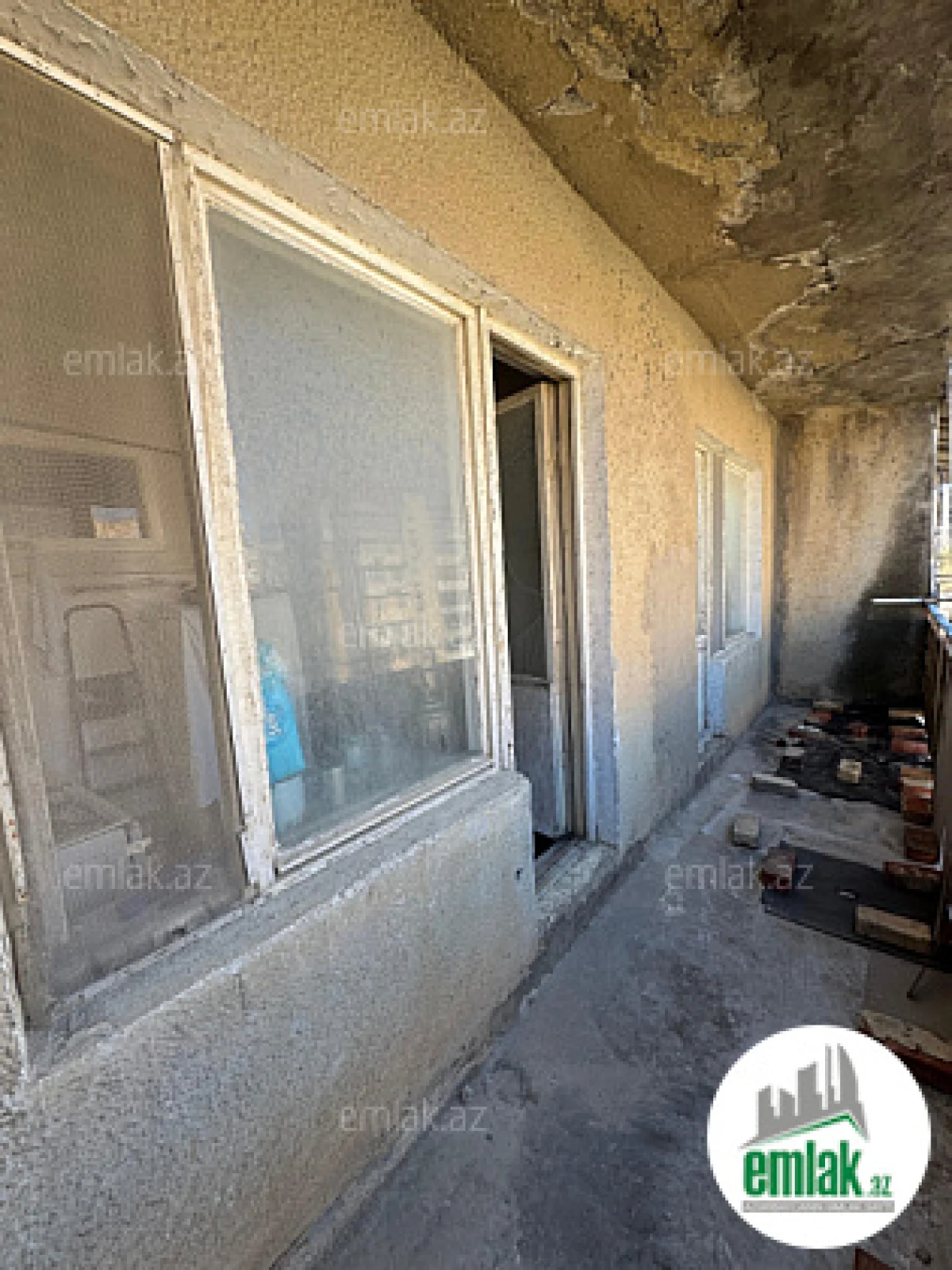 Satılır 2 otaqlı köhnə tikili 70 m²