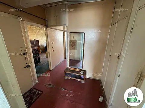 Satılır 2 otaqlı köhnə tikili 70 m²
