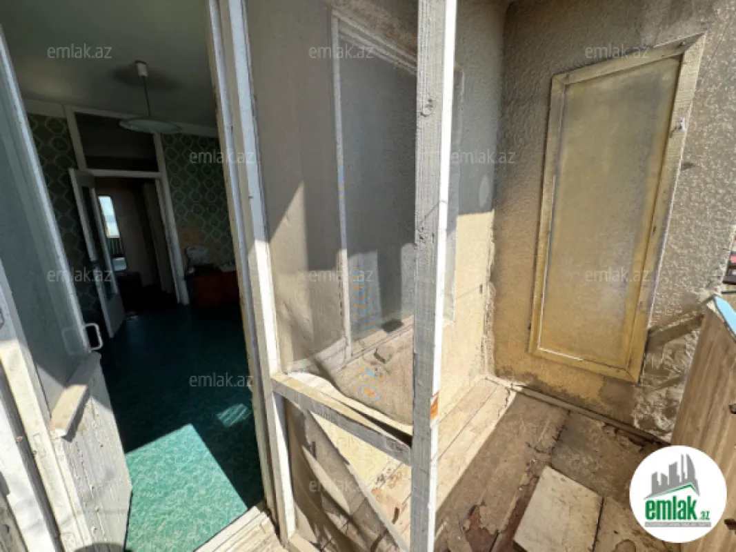 Satılır 2 otaqlı köhnə tikili 70 m²