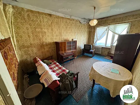 Satılır 2 otaqlı köhnə tikili 70 m²