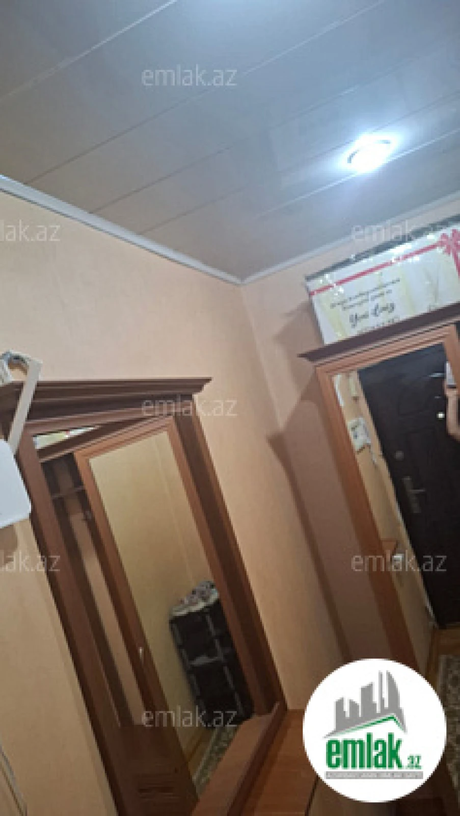 Satılır 3 otaqlı köhnə tikili 90 m²