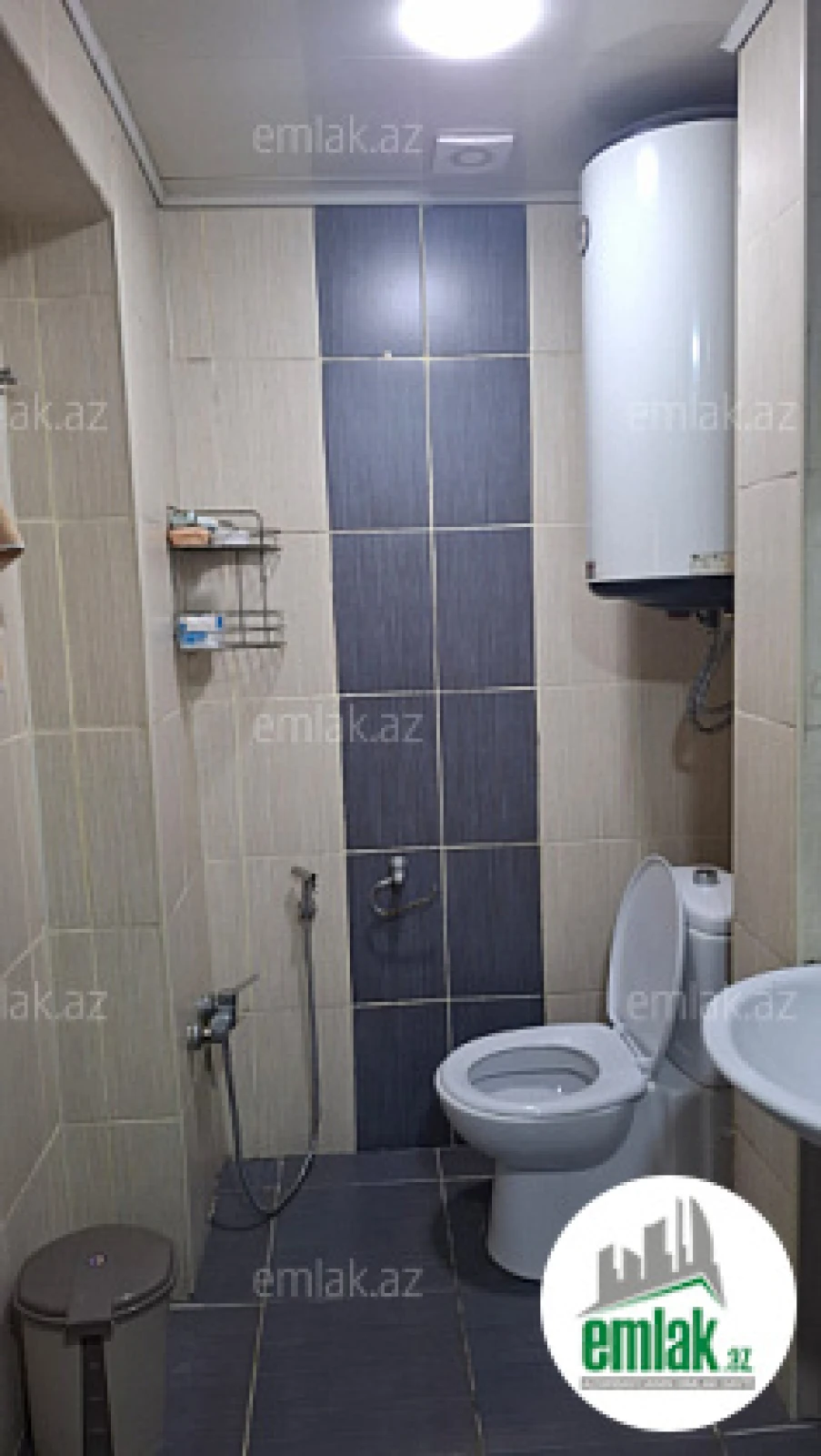 Satılır 3 otaqlı köhnə tikili 90 m²