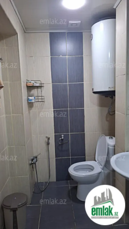 Satılır 3 otaqlı köhnə tikili 90 m²