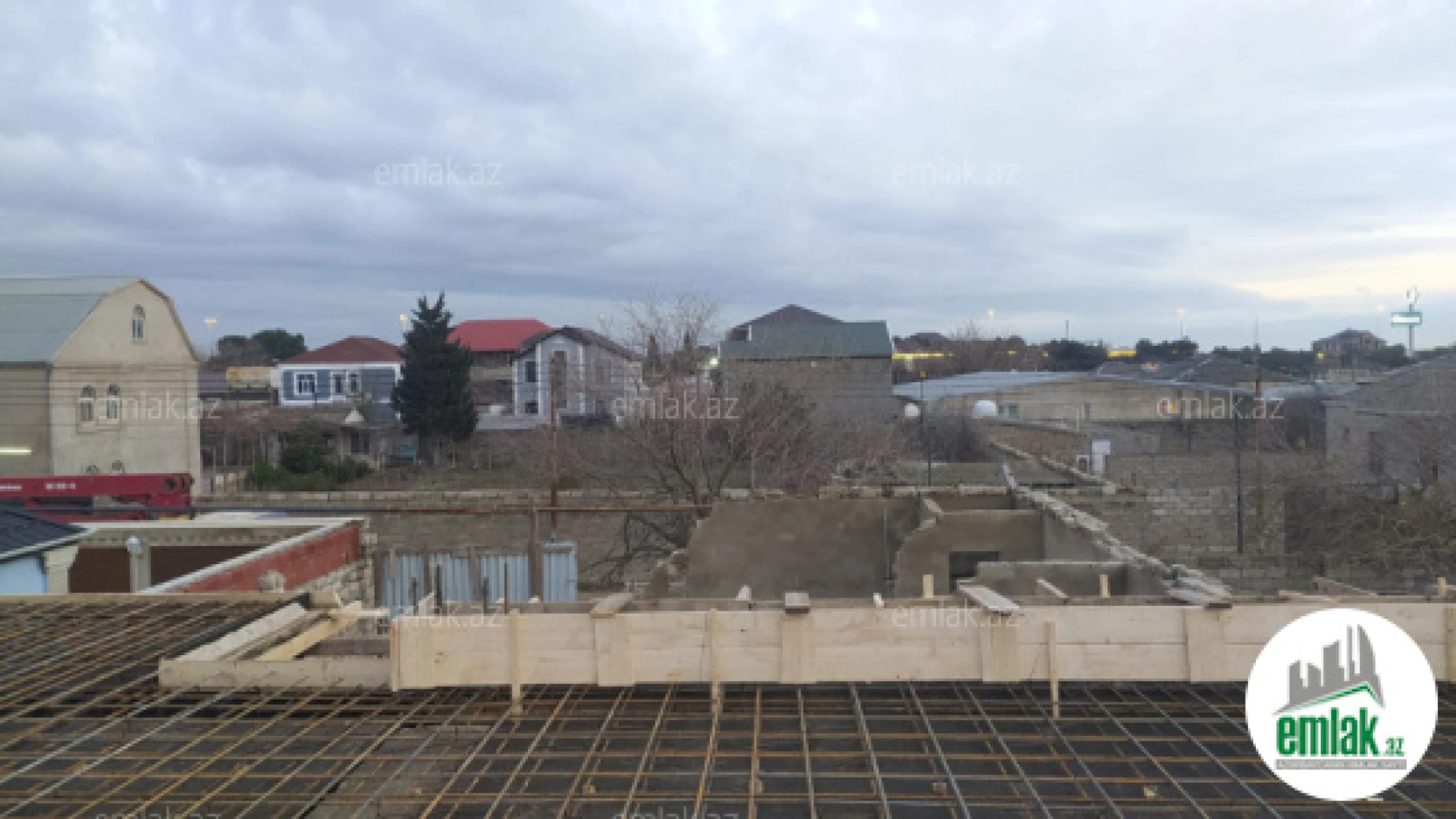 Satılır 4 otaqlı həyət evi 145 m²
