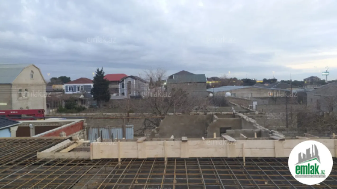 Satılır 4 otaqlı həyət evi 145 m²