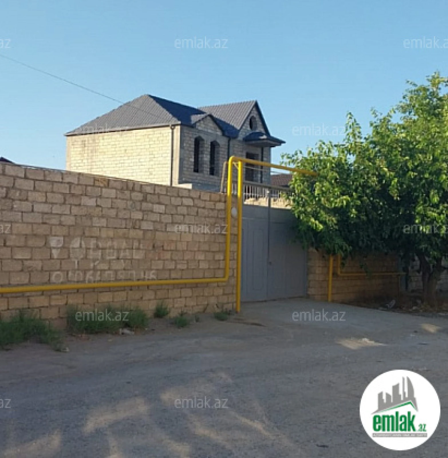 Satılır 4 otaqlı həyət evi 145 m²