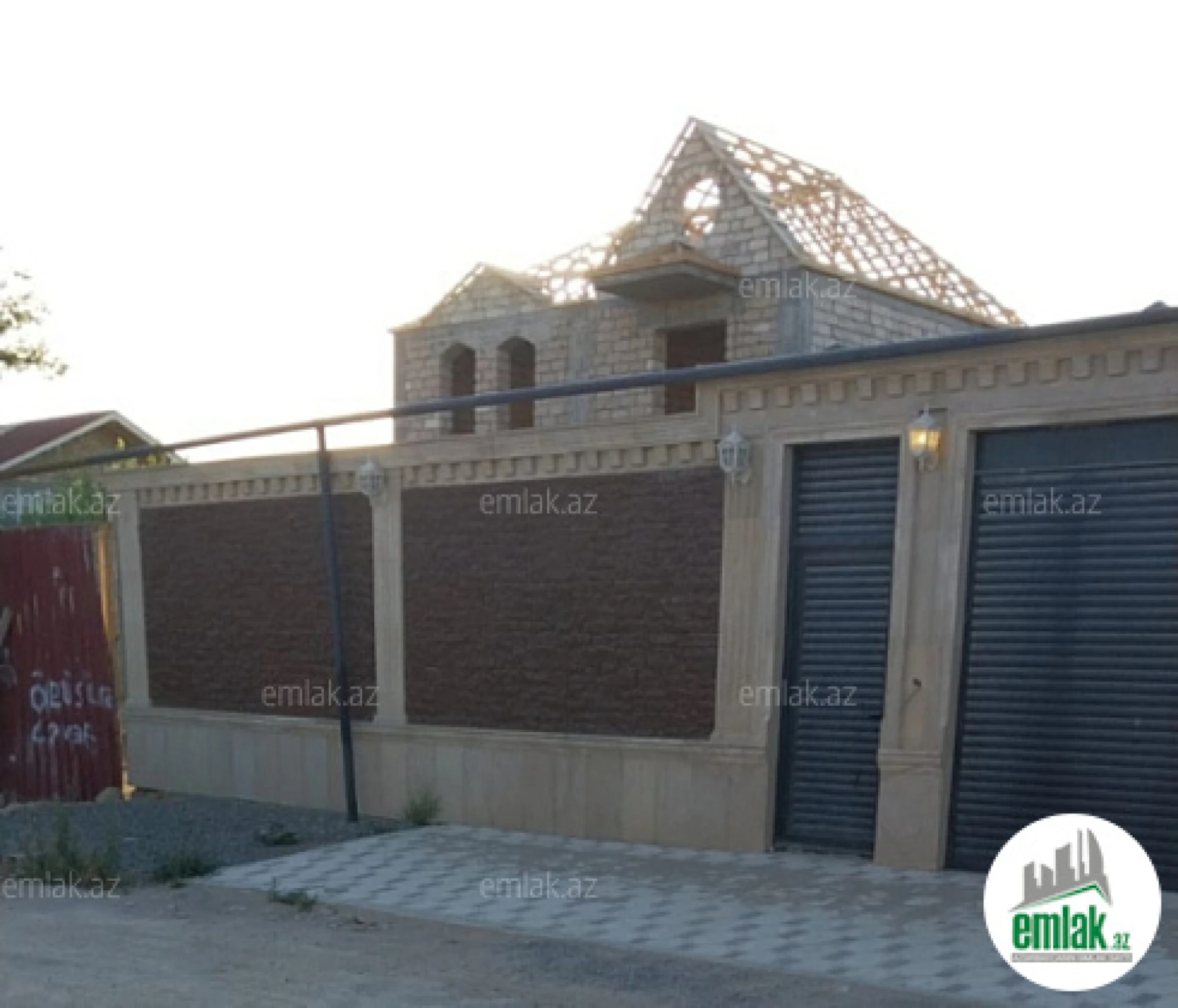 Satılır 4 otaqlı həyət evi 145 m²