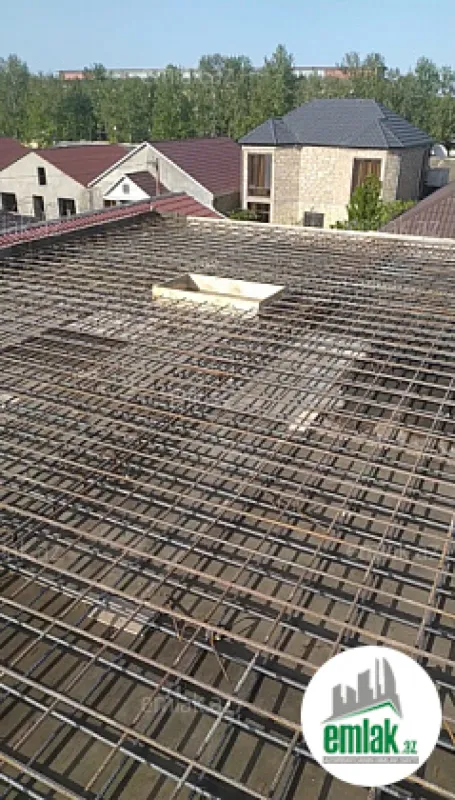 Satılır 4 otaqlı həyət evi 145 m²