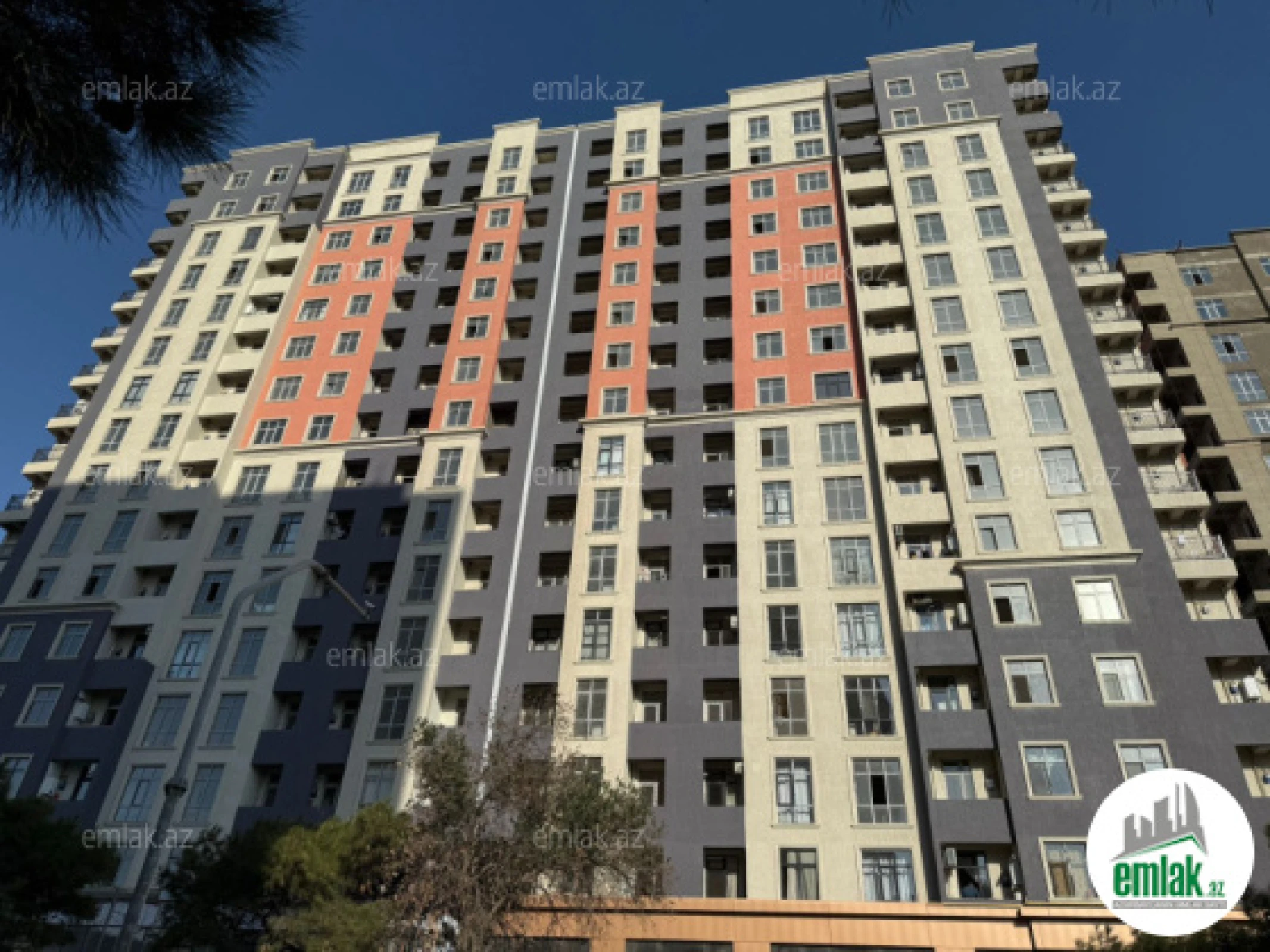 Satılır 2 otaqlı yeni tikili 80 m²