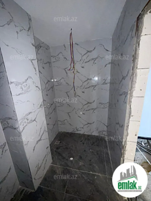 Satılır 2 otaqlı yeni tikili 80 m²