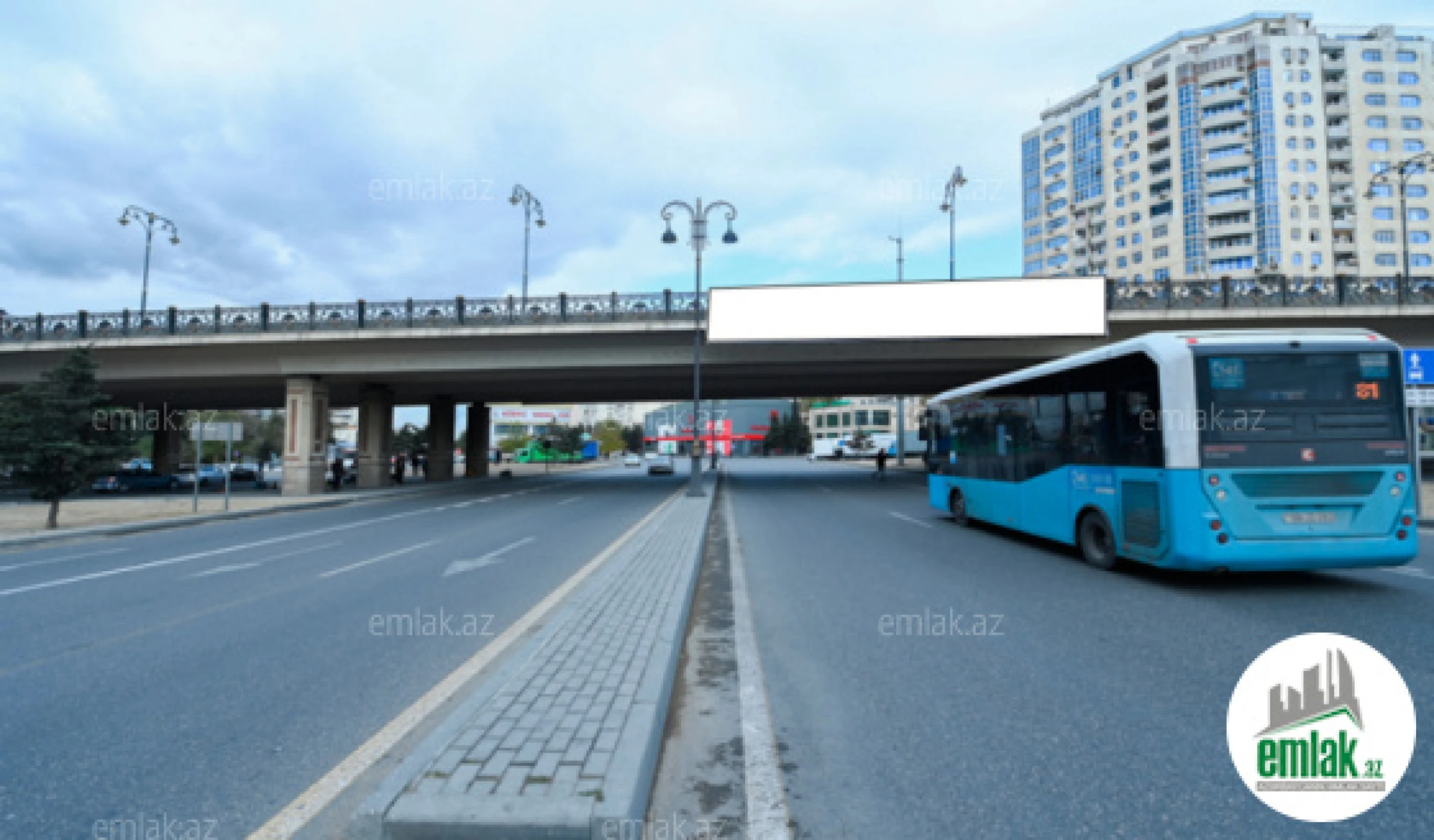 Satılır 2 otaqlı köhnə tikili 55 m²