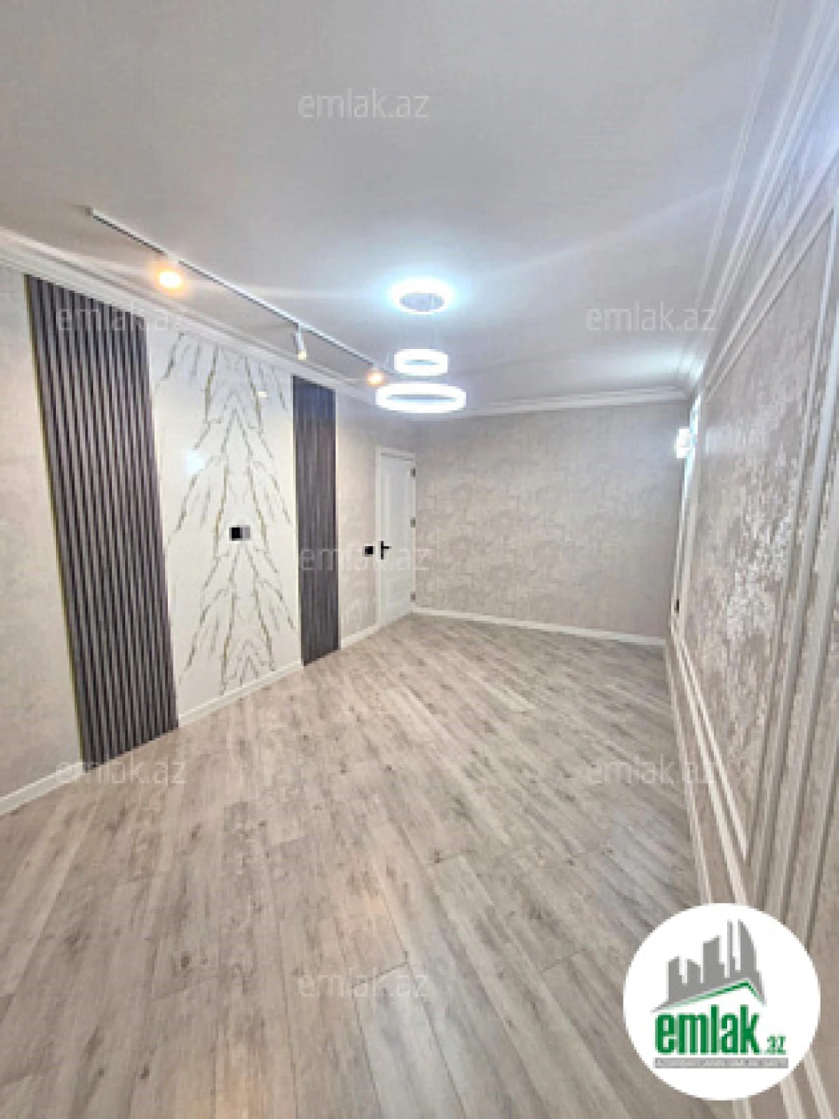 Satılır 4 otaqlı köhnə tikili 85 m²