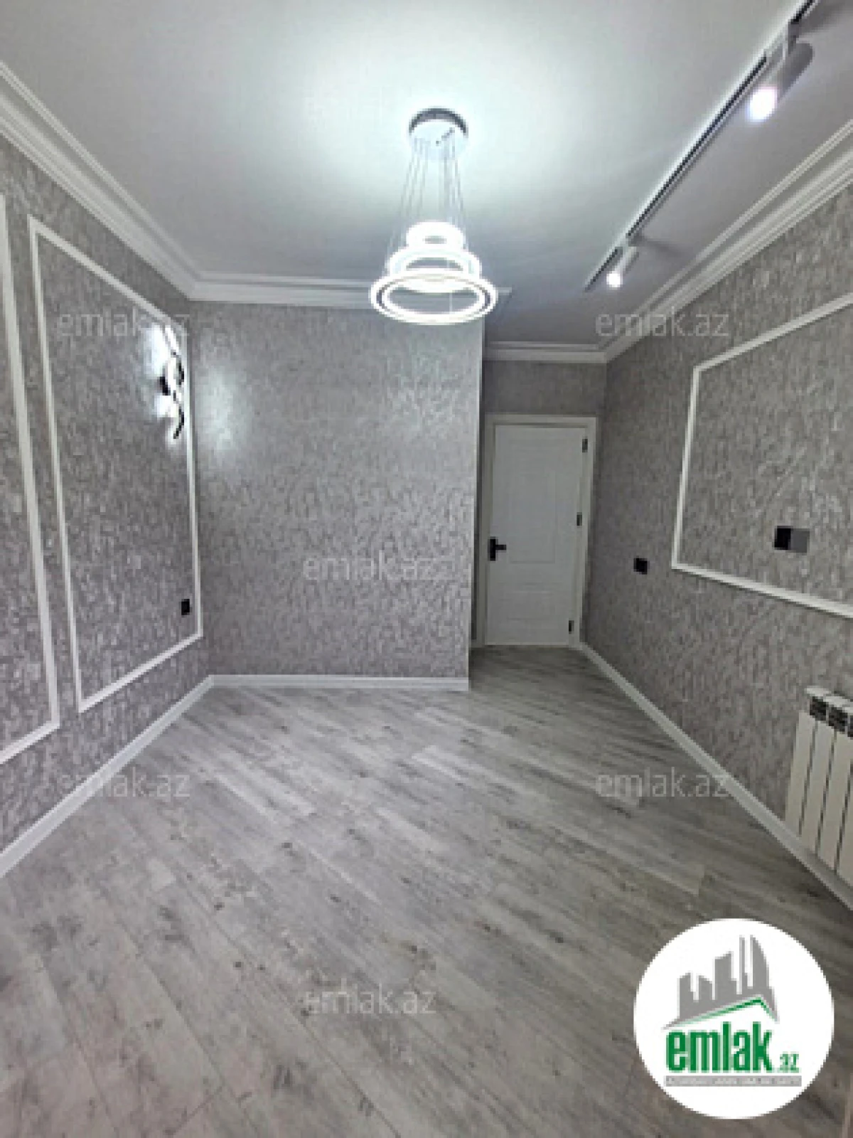 Satılır 4 otaqlı köhnə tikili 85 m²