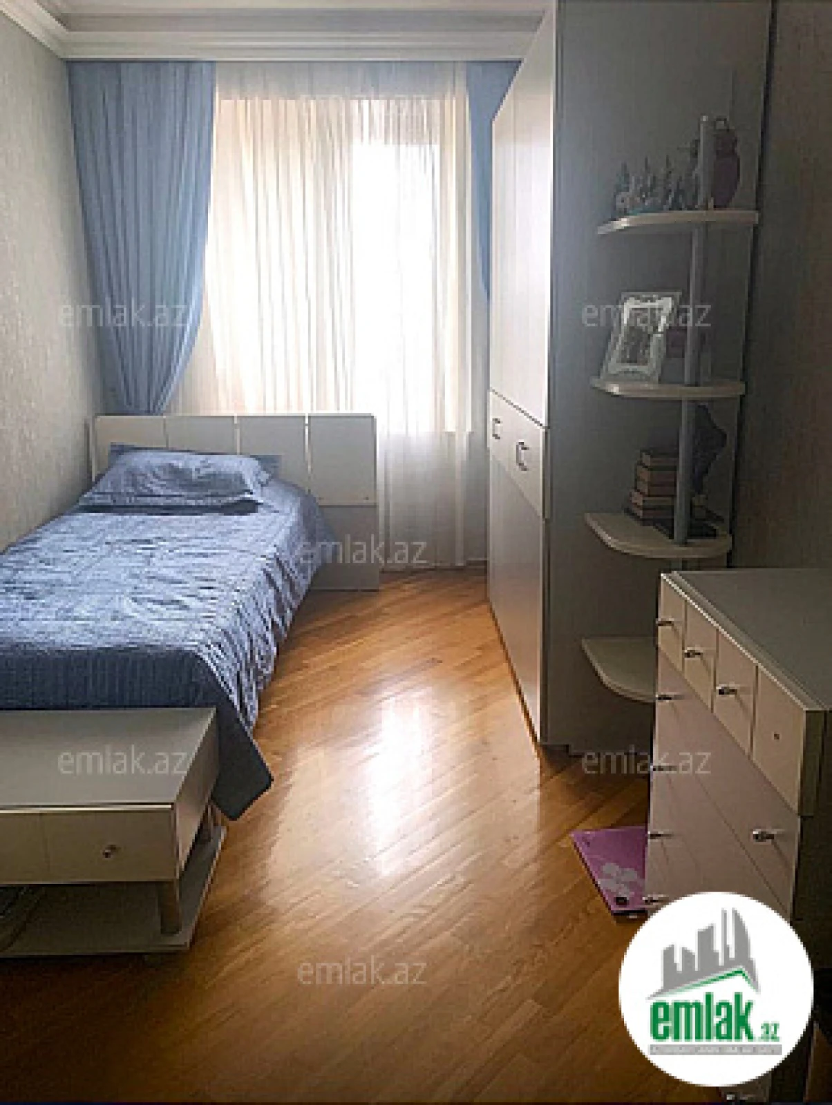 Satılır 3 otaqlı köhnə tikili 80 m²
