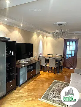 Satılır 3 otaqlı köhnə tikili 80 m²