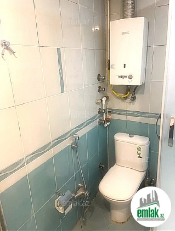 Satılır 3 otaqlı köhnə tikili 80 m²