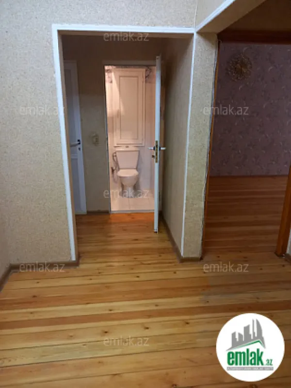 Satılır 2 otaqlı köhnə tikili 65 m²