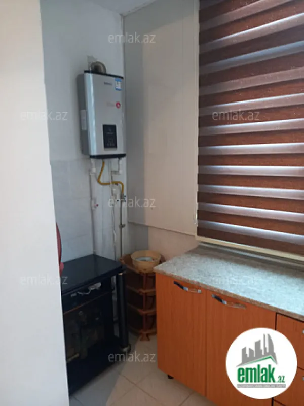Satılır 2 otaqlı köhnə tikili 65 m²