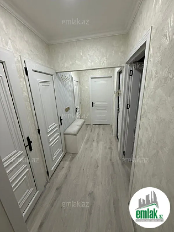 Satılır 2 otaqlı köhnə tikili 65 m²