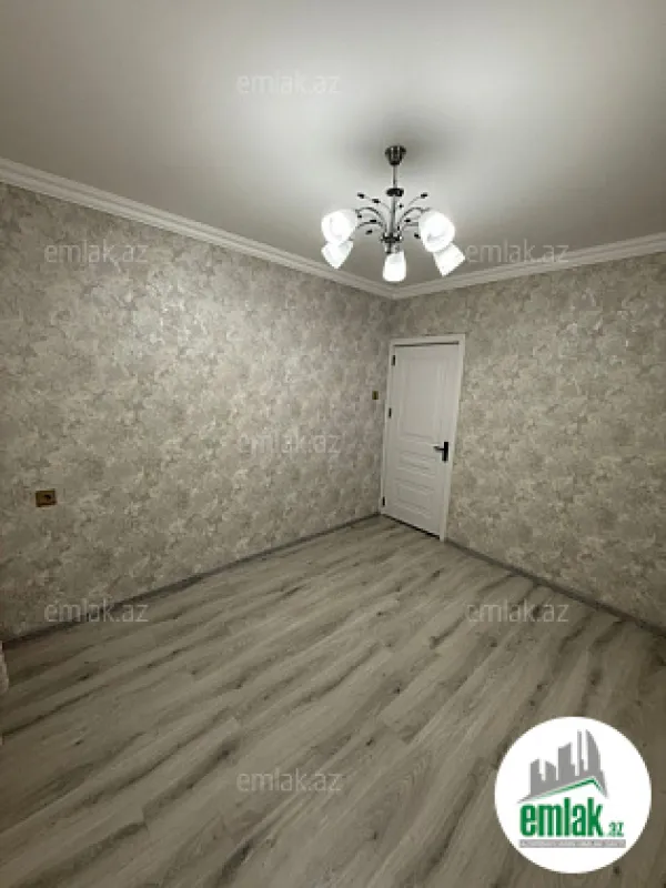 Satılır 2 otaqlı köhnə tikili 65 m²