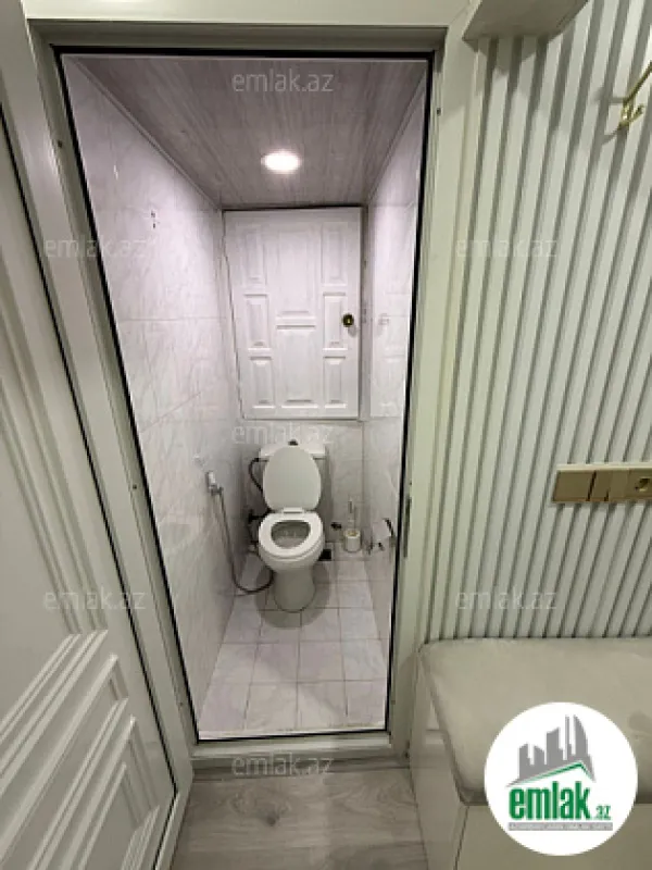 Satılır 2 otaqlı köhnə tikili 65 m²