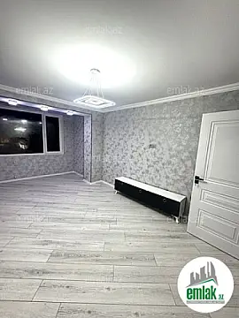 Satılır 2 otaqlı köhnə tikili 60 m²