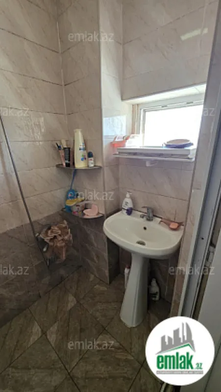 Satılır 2 otaqlı mənzil 70 m²
