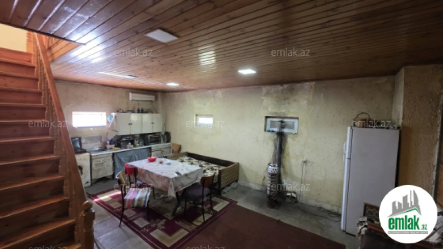 Satılır 2 otaqlı mənzil 70 m²