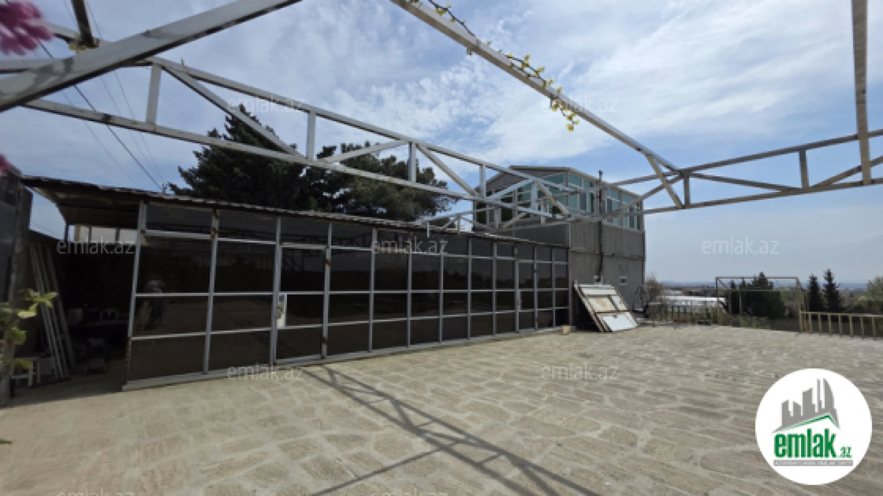 Satılır 2 otaqlı mənzil 70 m²