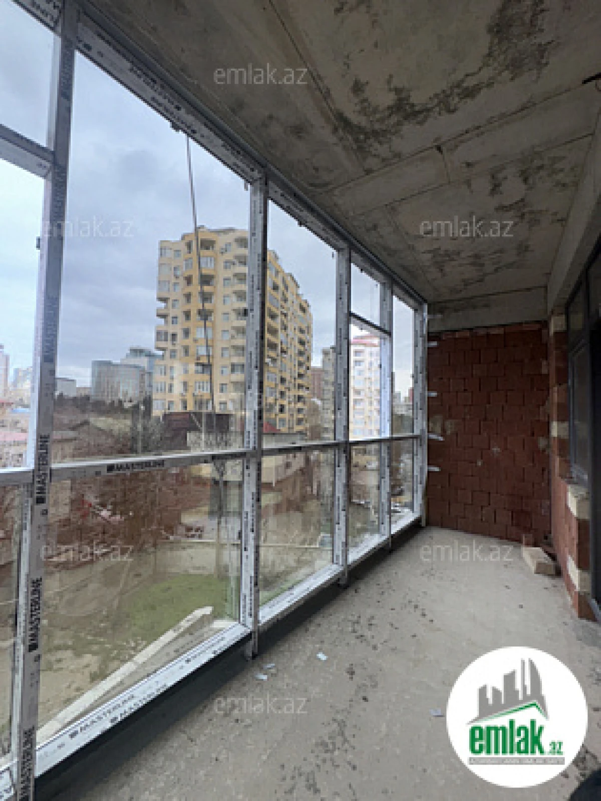 Satılır 3 otaqlı yeni tikili 165 m²