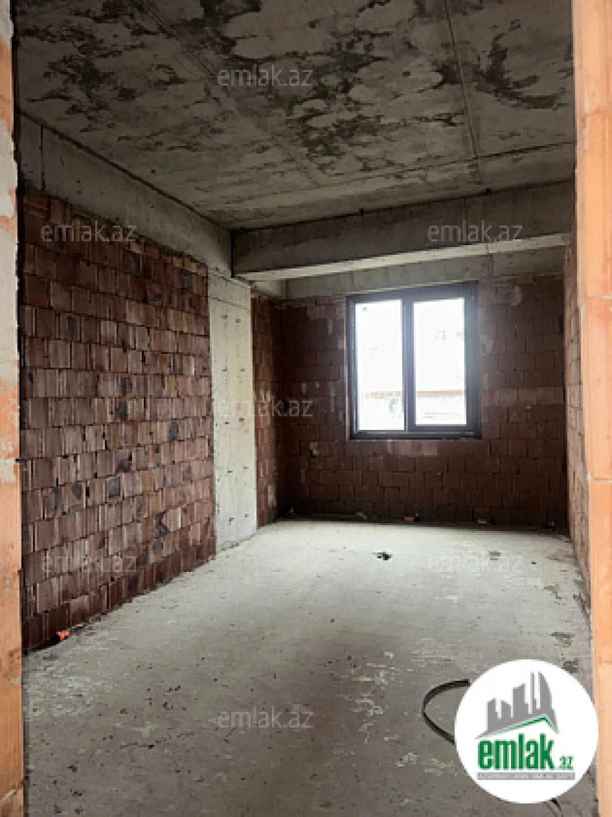 Satılır 3 otaqlı yeni tikili 165 m²