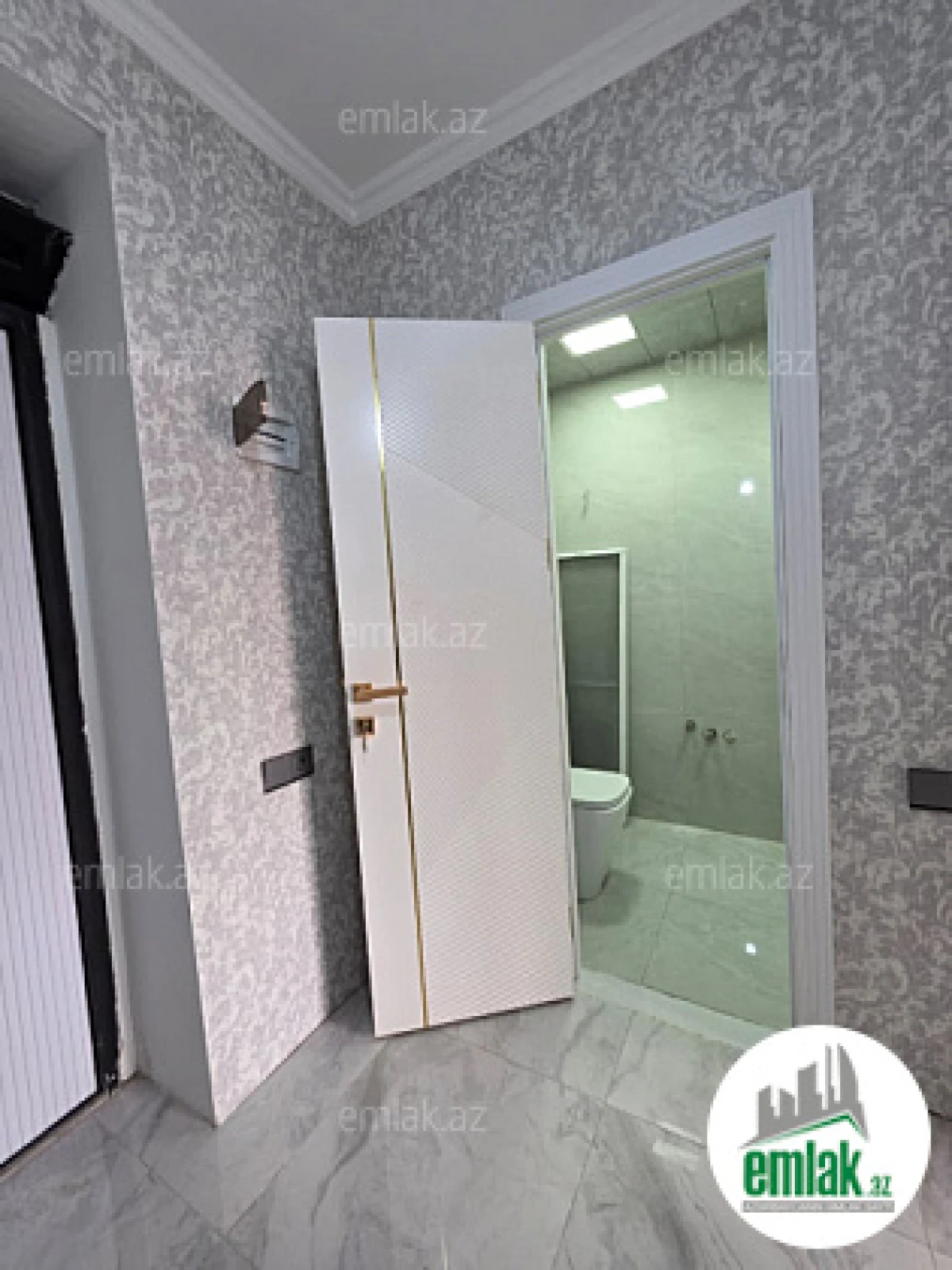 Satılır 1 otaqlı köhnə tikili 25 m²